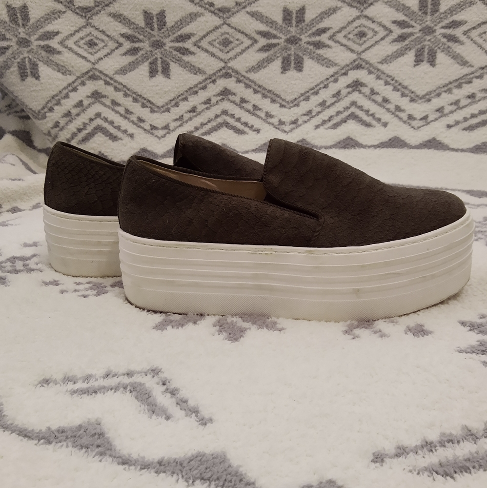 Steve Madden Bellie platform slip on shoes